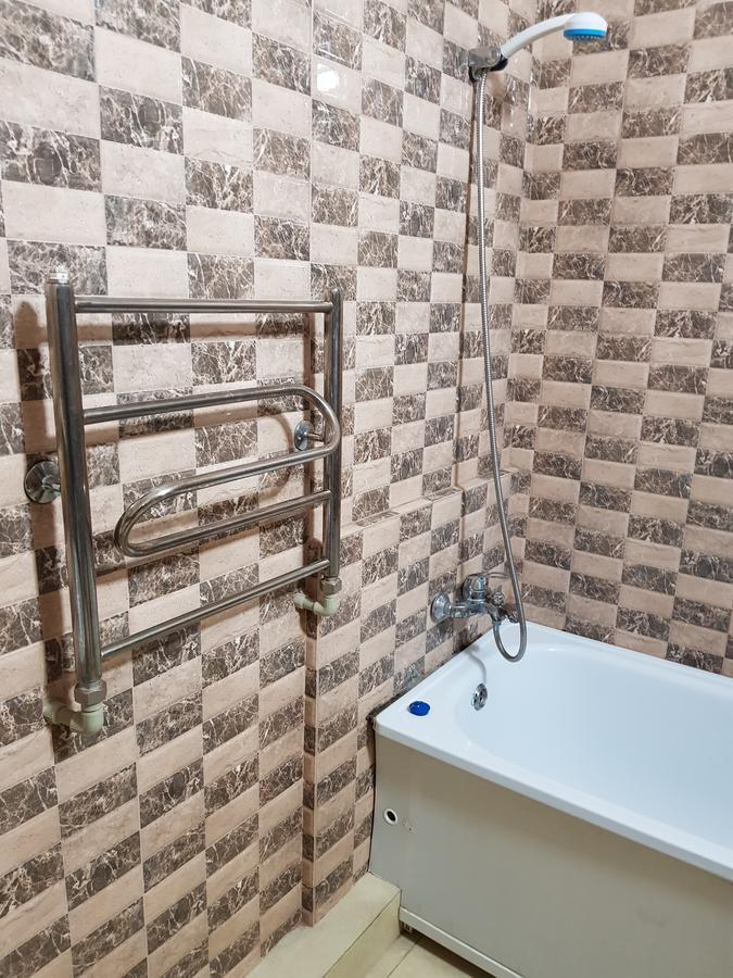 Mini Hotel Leila Алма Ата Екстериор снимка